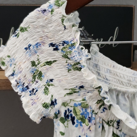 White Off The Shoulder Top - Picture 3 of 3